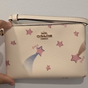 Coach Corner Zip Wristlet bag